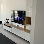 Van Studio * Năvodari