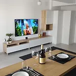 Van Studio * Năvodari
