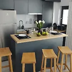 Van Studio Navodari