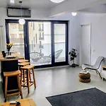 Apartment Van Studio *