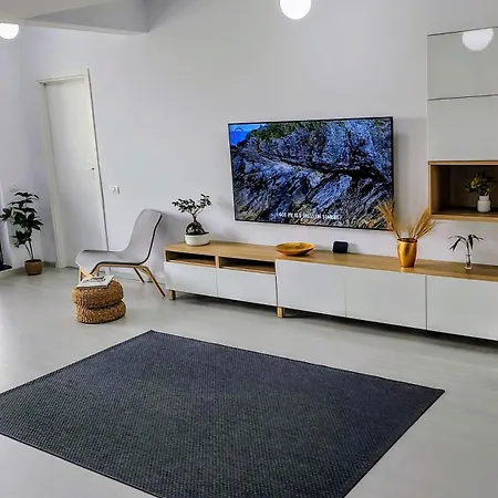 Van Studio