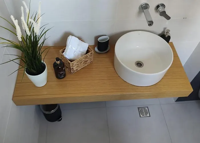 Van Studio * Năvodari